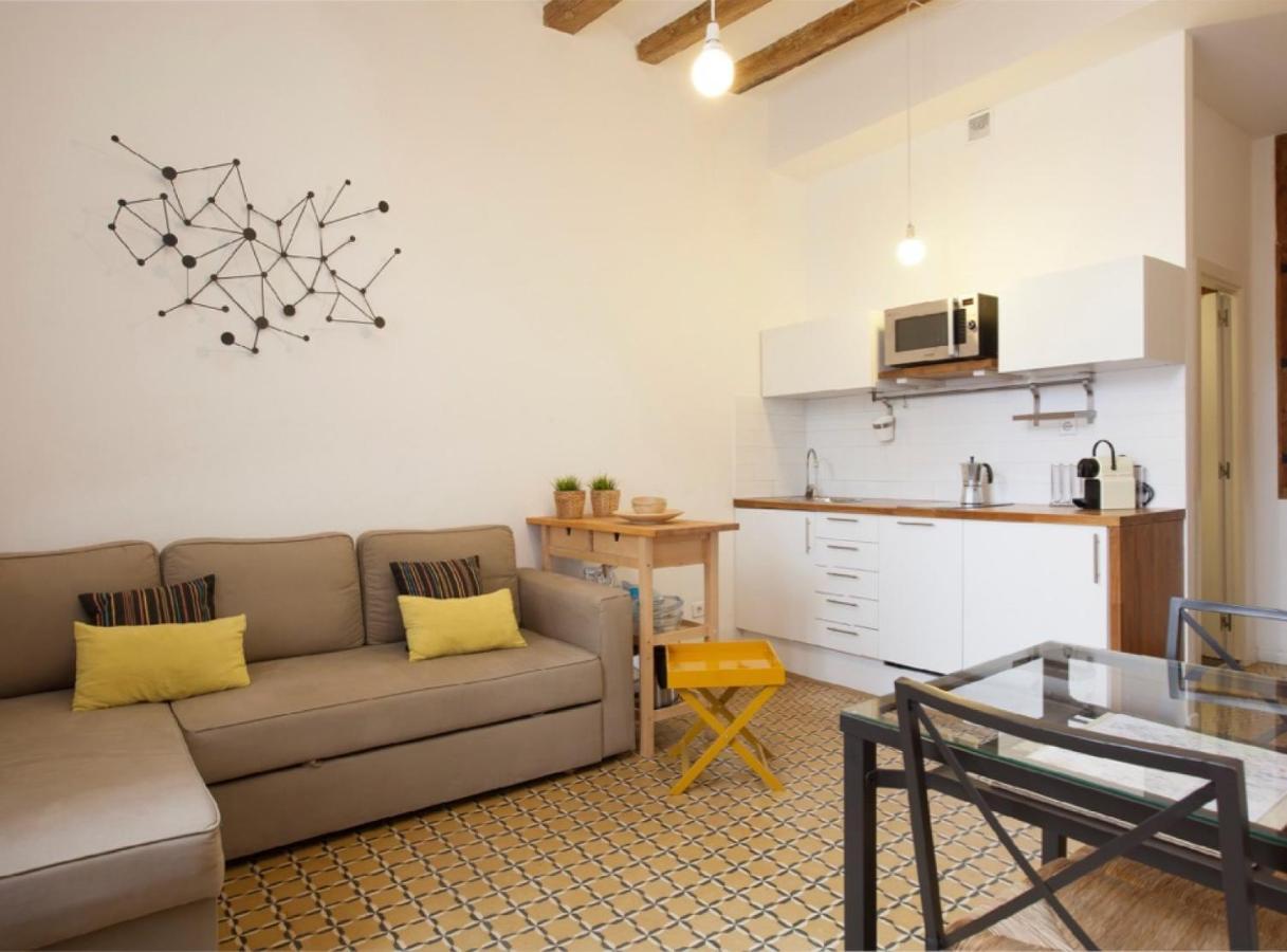 Borrell - Near Ramblas Appartamento